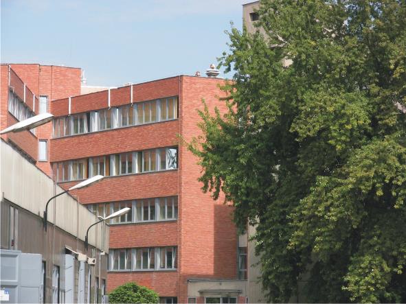 továbbképzésében és vizsgáztatásában Novák László