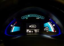 KEDVEZMÉNYES ÁR ÁLLAMI TÁMOGATÁSSAL 6 980 000 Ft Már havi 58 150 Ft-tól 0% THM MINDENKINEK VALÓDI ÉLETMÓDVÁLTÁS A Nissan LEAF-fel necsak egy új autót vesz,