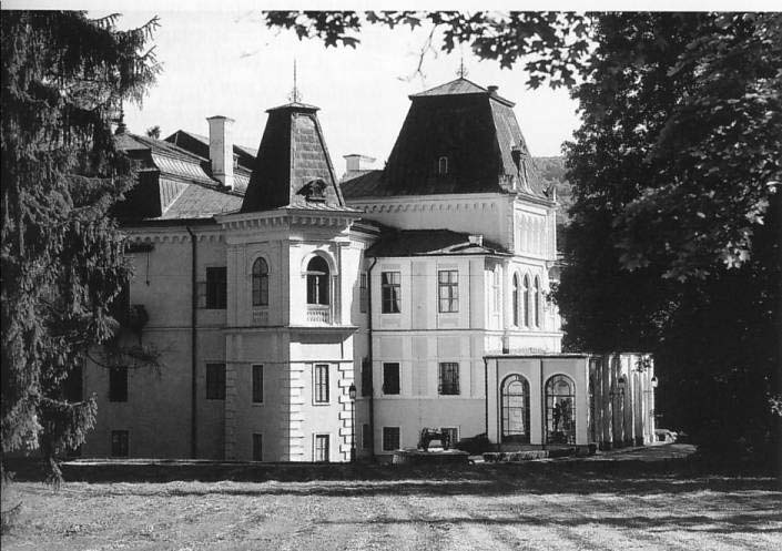 7. A feladat a dualizmus korára vonatkozik. (k, hosszú) Hasonlítsa össze az arisztokrácia és a nagypolgárság társadalmi és gazdasági helyzetét, szerepét!
