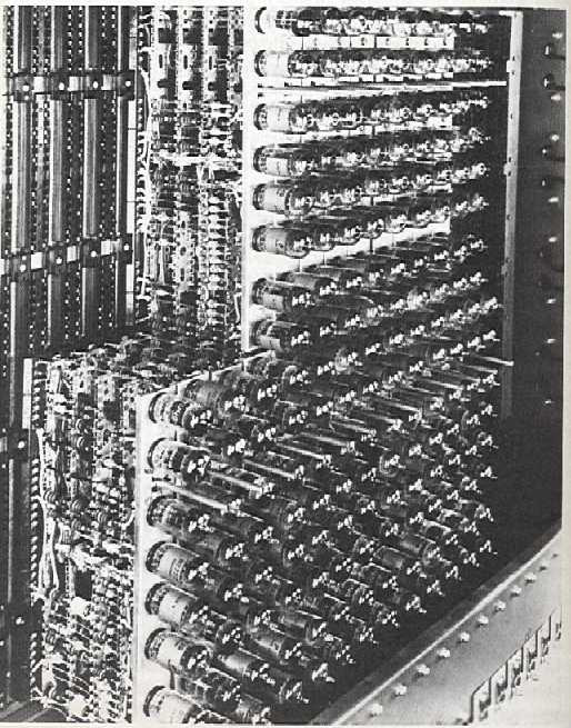 Memóriák Memória megvalósítási módjai - Elektroncső Fodor Attila