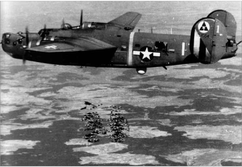 Czirók Zoltán: Végigdübörögtek felettünk a halál fuvarosai" 1944. december 2. 52. kép A 450 BG B 24-ese megszabadul terhétől a célpont felett Támadó kötelék: Elsődleges célpont: Riadó a megyében: Kb.