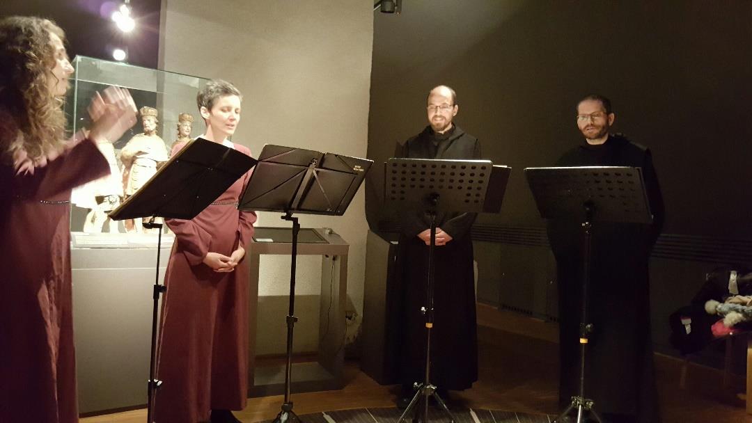 December 30-án 18.00-kor az Ausculta Énekegyüttes (Kurucz Emese, Szedlák Ila, Izsák atya és Günter testvér) a veszprémi Szaléziánumban adott jótékonysági koncertet a bakonybéli templom felújításáért.