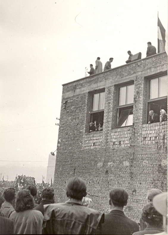 1956. október 25.