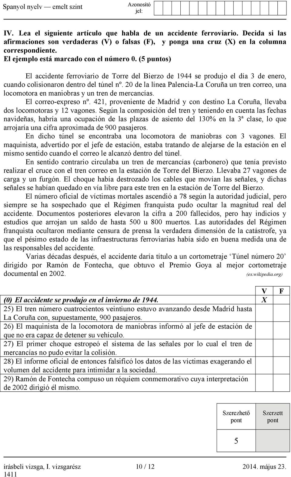 20 de la línea Palencia-La Coruña un tren correo, una locomotora en maniobras y un tren de mercancías. El correo-expreso nº.