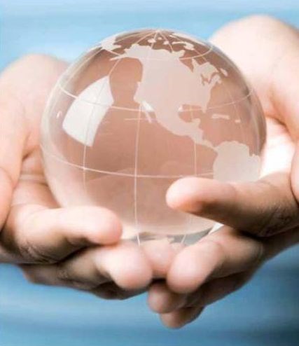 A következő évtizedek talán legnagyobb kihívása: 10¹º EMBER SZÁMÁRA ENERGIA BIZTOSÍTÁSA Ehhez 2050-re minimum 10 Terawatt megújuló energiaforrásra lesz szükség És a