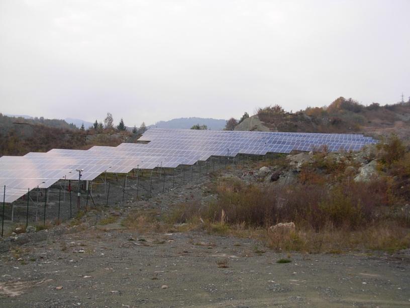 8. Lehetséges területhasznosítási beruházások - megvalósult: napelemek telepítése a bánya területének ~20%-án (2010) - tervezett: MgCl 2, SiO
