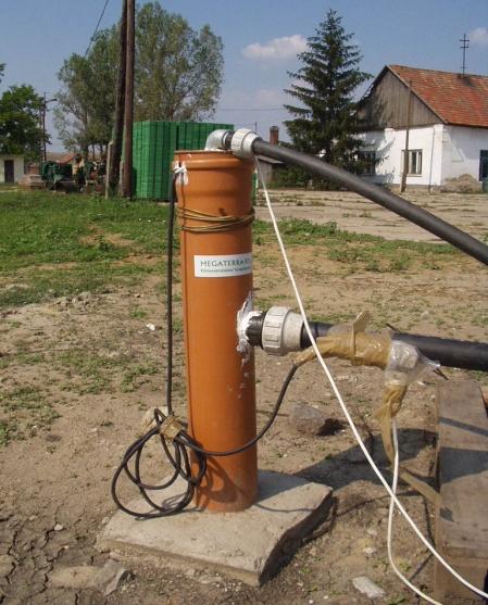A remediációt megalapozó kockázatfelmérés eredményei A talajökoszisztéma adaptálódott a szennyezőanyaghoz, a levegőztetés serkentette a helyi mikroflórát Kockázatcsökkentés biodegradáción alapuló