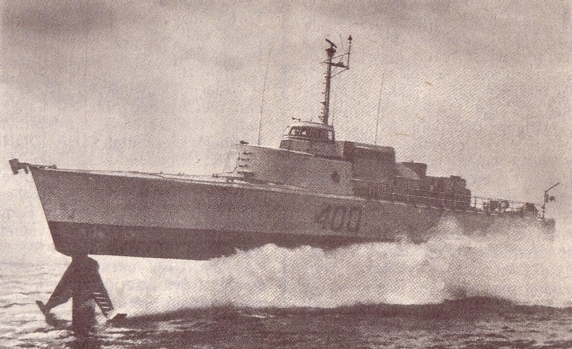A SPARVIERO 1974-ben készült el, és ebből a rakétás hordszárnyas gyorsnaszád típusból 1984-ig további 6 db-ot építettek.