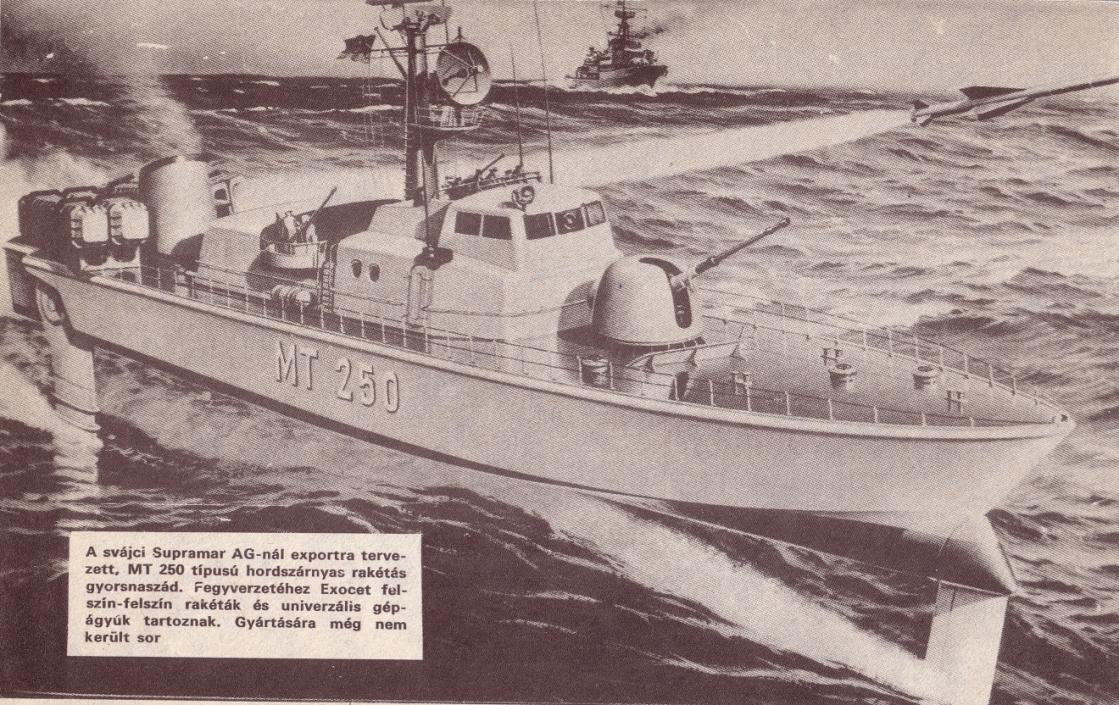 A SPARVIERO P 420 olasz rakétás hordszárnyas gyorsnaszád harcgyakorlat közben teljes sebességgel halad, miközben OTOMAT Mk2.
