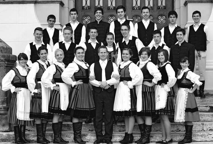 XII. D OSZTÁLY matematika-informatika OSZTÁLYFŐNÖK: CSOMÓS RÓBERT Adorján István 8, 93 Csíkmenaság András Piroska 8, 86 Tusnádfürdő Antal Andor 8, 83 Csíkmadaras Balázs Levente 8, 90 Csíkjenőfalva