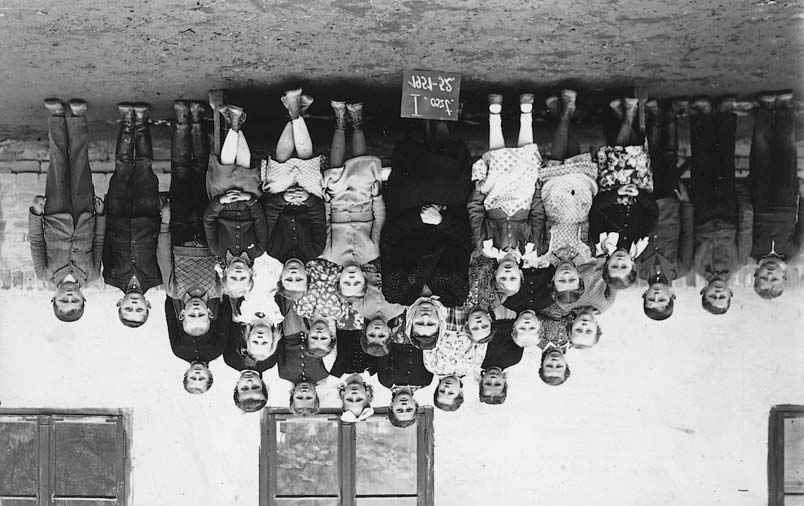 Újhartyáni Képeskönyv 73 *76. Osztálykép 1936-ból.