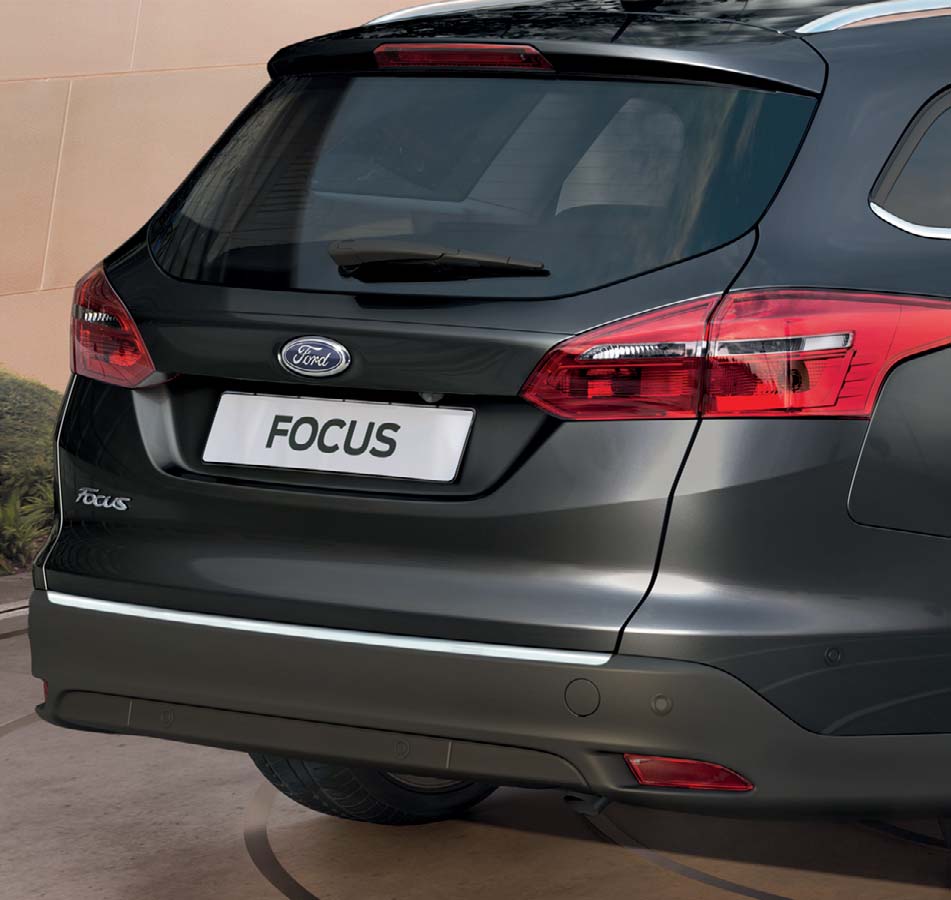 FORD FOCUS Járművédelem A mindennapi használat okozhat váratlan és nem kivánatos