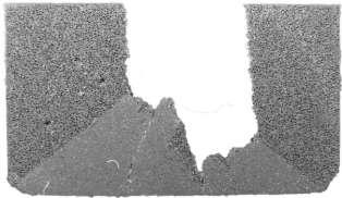 (a) (b) 2 mm (c) 2 mm 2 mm (d) 51. ábra - H/D=1,5 karcsúságú AlSi-SLG szintaktikus fémhab próbatest károsodása.