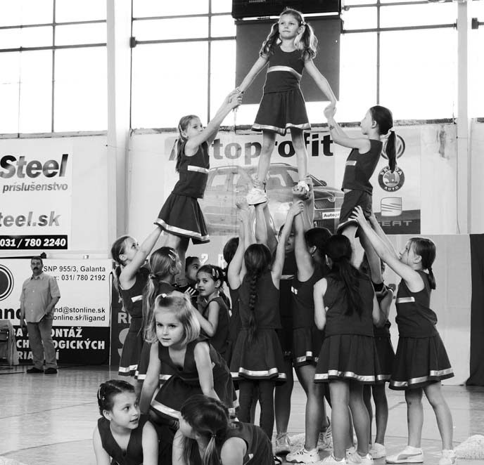 jún 2010 Zlatá palička 2010 Sólo, duo, trio, malé formácie ako i veľké skupiny mažoretiek z Galanty, Šale, Trnavy a Tomašikova si 22.
