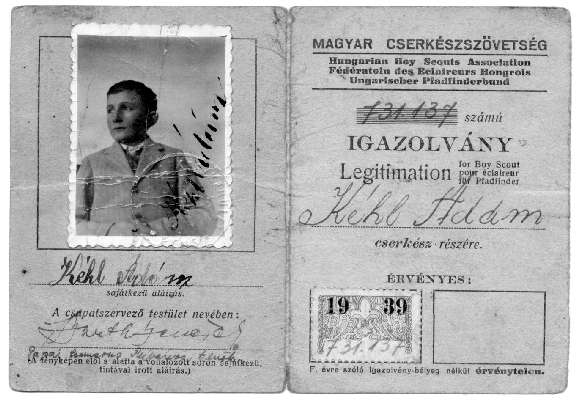 1. CSERKÉSZCSAPAT 1927. július 10-én avatták az első, 11 főből álló cserkészőrsöt, amelynek szervezője és őrspa