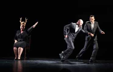 József Katona: Bánk Bán, Újvidéki Színház / The Novi Sad Theatre, 2014, d: András Urbán (photo: Srđan Doroški, source: uvszinhaz.com) 56 that nationalism has become an unimportant and hackneyed topic.
