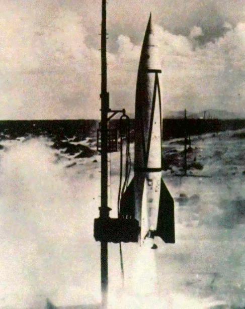 1. Bevezetés és történeti áttekintés - Dr. Wernher von Braun (1912-1977, német, amerikai) Az első nagy hatótávolságú rakéta (V-2) megalkotója; a kb. 14.