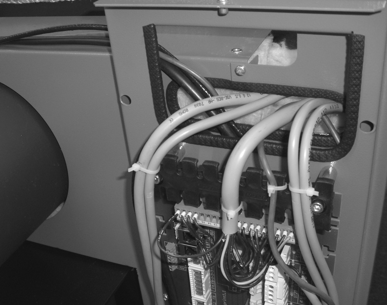 4 A fűtőberendezés beépítése A HDG Lambda Control 1 vezérléssel szerelt HDG Euro faelgázosító kazán felállítása 13.