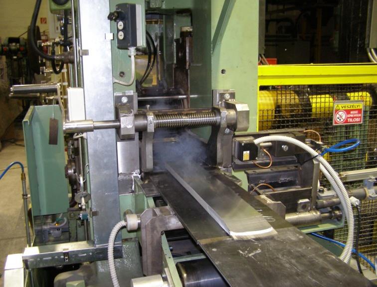 4. Fejezet Laboratóriumi kísérletek sérleti hengerállványán végeztem.