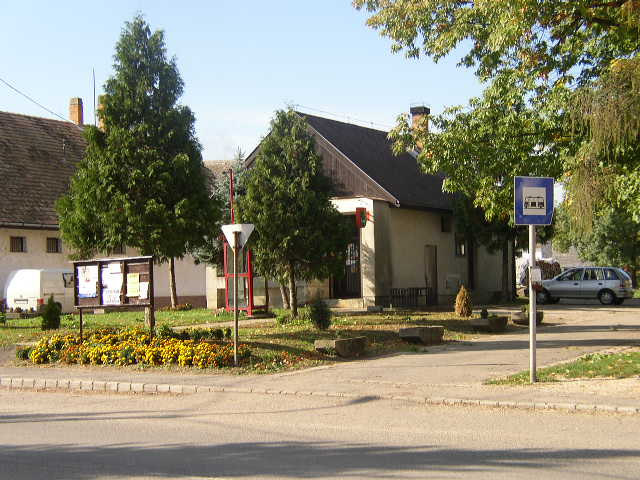 Csákánydoroszlóé 1807 fő. A közös tanács 59 tanácstagból állt.