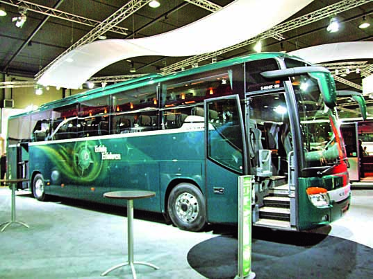 66 CAMION TRUCK&BUS 2008/1 BUSZVILÁG NEMZETKÖZI FÓRUM KORTRIJK Busworld 2007 2.