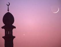 Népi és matematikai csillagászat határán 1: a holdnaptár követése A hónap az újhold első alkonyati megpillantásával kezdődik Legfontosabb hónap: Ramadán (szent hónap), a böjt hónapja Voltak külön