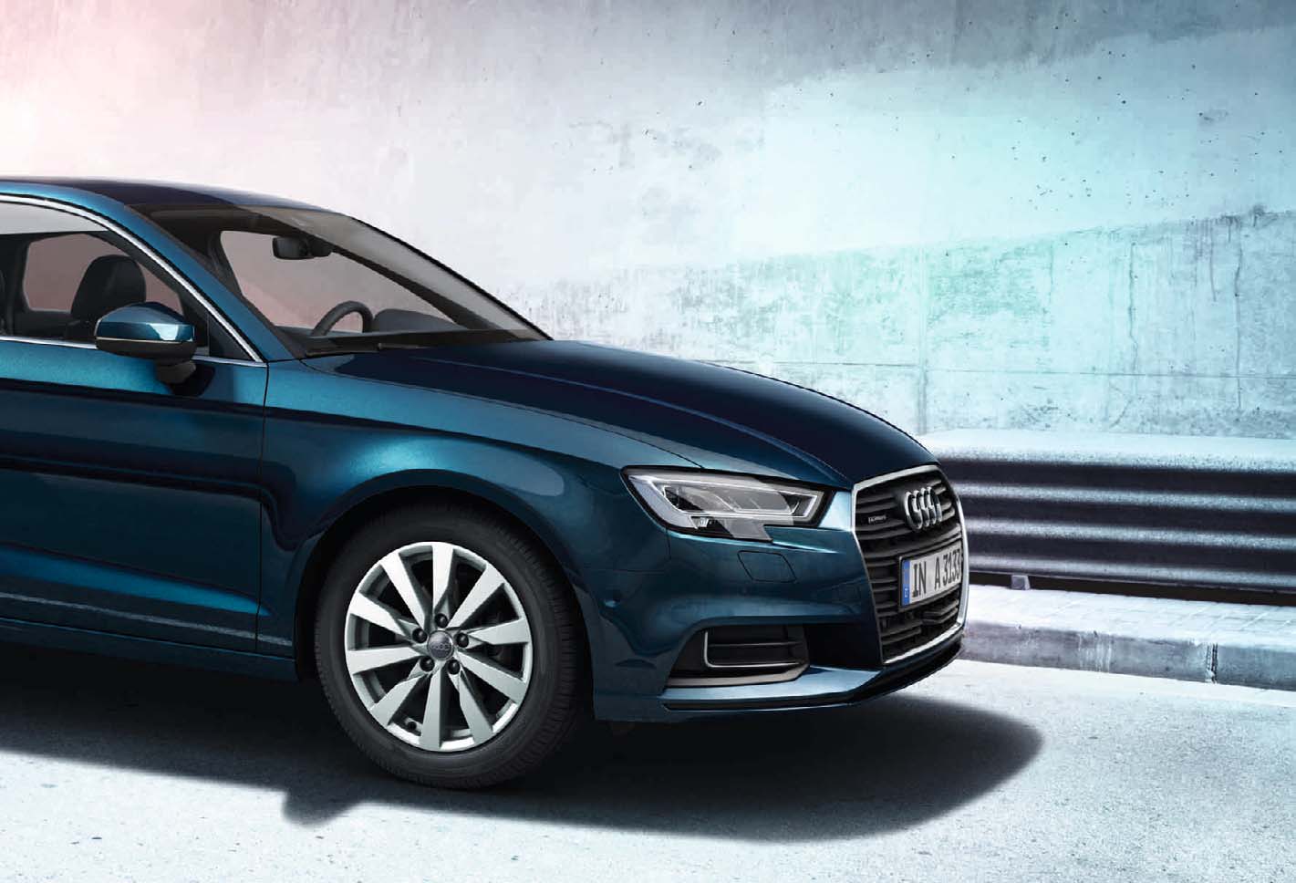 Audi A3 > Felszereltség > A3 design Még különlegesebb az A3 design változatban Az Audi A3 az egyéni ötleteknek is bőséges térrel szolgál.