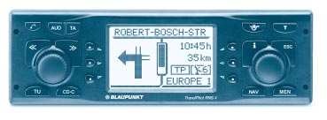 76 306 RÉSZLETESEN RÁDIÓ/NAVIGÁCIÓ "TRAVEL PILOT" Megjegyzés: ne közlekedjen nyitott homlokzati előlappal. * Felszereltségtől függően.