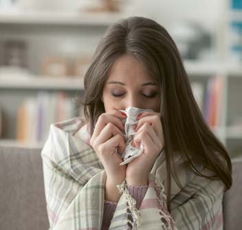 FEBRUÁRI akciós újság Az akciók érvényesek: 07. február 8. Télzárás, megfázás nélkül Nasivin Sanft 0,5 mg/ml vagy 0,5 mg/ml oldatos orrspray Tartósítószermentes orrspray. 0,5 mg/ml: -6 éves korig.