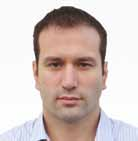 Aztán úgy hozta az élet, hogy visszatértem a gyökerekhez, négy évet 2004 és 2008 között termelési és kereskedelmi igazgatóként a minőség csúcsaként aposztrofált tekercses ofszet címketechnológia
