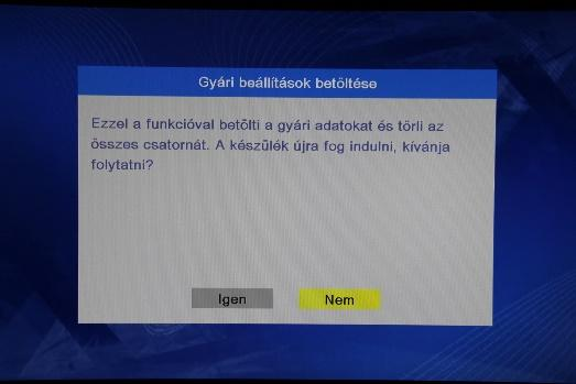 Eszközök Eszközök főmenü 1. Nyomja meg a MENÜ gombot, hogy belépjen a főmenübe. 2. A fel/le gombokkal válassza ki az Eszközök menüpontot, majd az OK gombbal lépjen bele. 3.