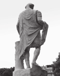 Budai Balogh Tibor 16. kép. Maxentius átfaragott kolosszusa. Roma, 306-312 között (S. Giovanni in Laterano narthexe, Roma).