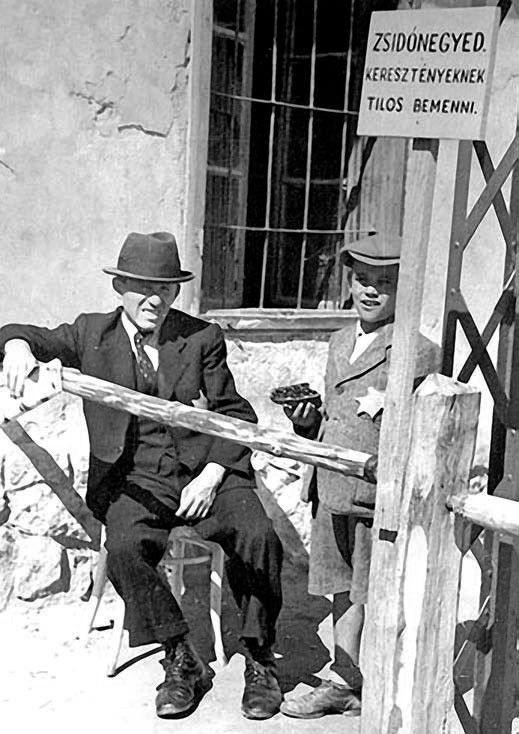 22. A feladat a magyarországi holokauszthoz kapcsolódik. (e, hosszú) Mutassa be a források és ismeretei segítségével a magyarországi holokauszt történetét 1944 márciusától!