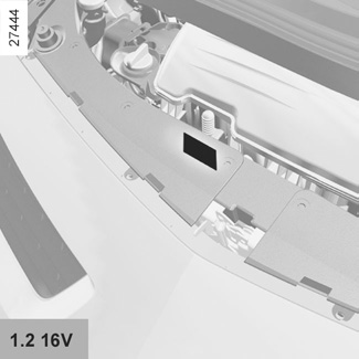 MOTOR AZONOSÍTÓ TÁBLA A 1 2 A A 3 Minden levelében vagy megrendelésében tüntesse fel a motorazonosító táblán vagy címkén A