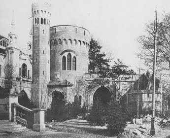 A LITTKE PEZSGŐGYÁR PAVILONJA AZ ORSZÁGOS MILLENEUMI KIÁLLÍTÁSON (1896) CÍM: PÉCS, SZENT ISTVÁN TÉR 12.