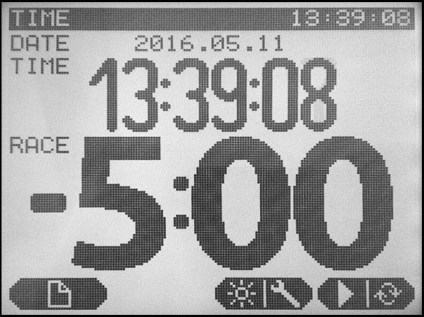 7. oldal: TIME. Itt található a pontos idő, a dátum, és a rajtóra. Bekapcsolás után a pontos idő hozzászinkronizál a GPS műholdak által küldött pontos időhöz. Rajtóra használatát lásd: 8. fejezet. 6.
