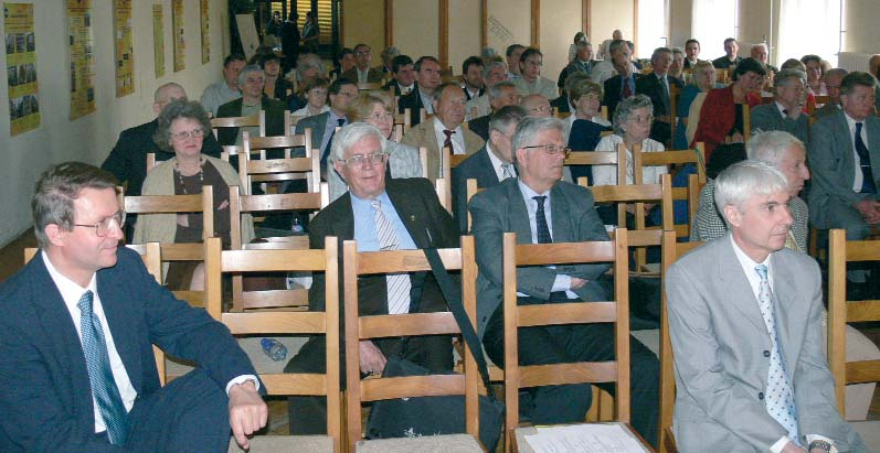 MKE KÜLDÖTTKÖZGYŰLÉS, 2009 Beszámoló A Magyar Kémikusok Egyesülete 2009. május 15-én pénteken a budai MTESZ-székházban tartotta 2009. évi rendes Küldöttközgyűlését.