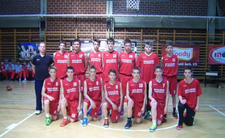 FIÚ KOSÁRLABDA SZAKOSZTÁLY 26 Képen: a Nemzeti Kosárlabda Fiú Országos Döntőn (Baja 2015. május 28-31.) III. helyezést elért csapatunk.