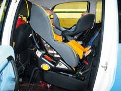Baby One Plus gyerekülés (5L0 019 900) ISOFIX G 0/1 gyerekülés (5L0 019 905) RWF kerettel a menetiránynak háttal történő elhelyezéshez (DDF 019 902A) ISOFIX G 0/1 gyerekülés (5L0 019 905) fejtámlával