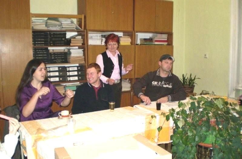 strana 6 Regionálnu prehliadku cirkevných a svetských speváckych zborov pod názvom Adventné stretnutie usporiadali organizátori v sobotu 4.12.2010 o 15.00 hod.