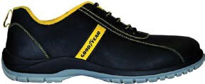 lábvédelem GoodYear 1388300 Munkavédelmi cipô S1P src Cikkszám: GOOD-1388300 Szabvány: EN ISO 20345 Goodyear fémmentes munkavédelmi cipő. S1P védelem. Bőr felsőrész. Szellőző talpbetét.