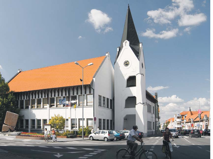 Primátor informuje 5 Pre krízu budú korekcie v rozpočte mesta Samosprávy bijú na poplach v dôsledku hospodárskej krízy poklesli príjmy štátu na daniach a obce dostávajú menší balík peňazí z
