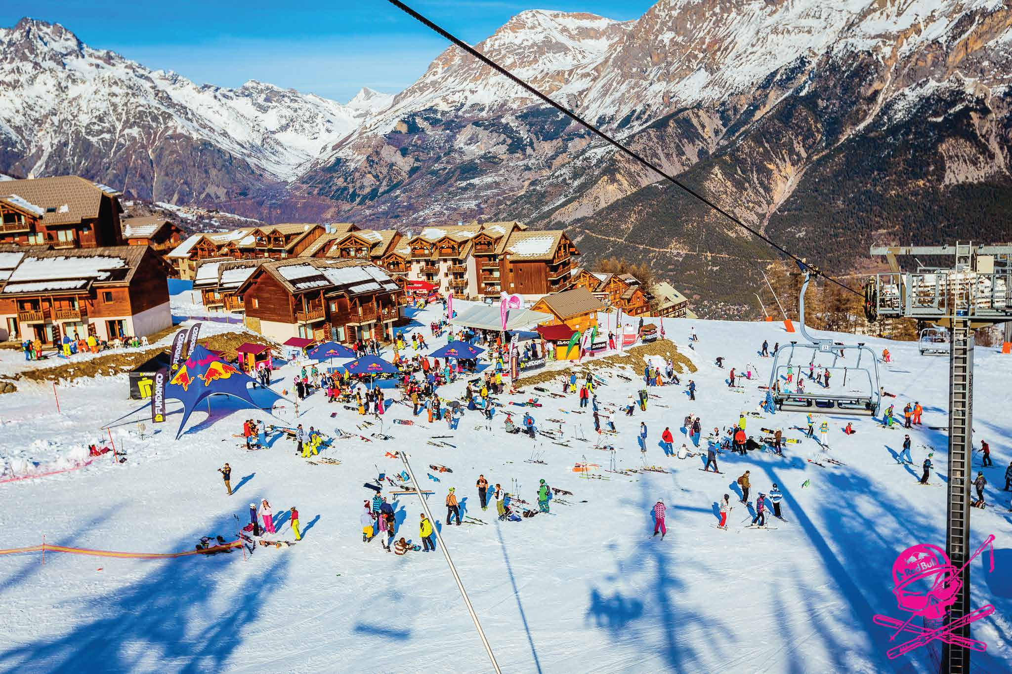 2017-ben újra Snowattack! Megcélozzuk a Francia-Alpokat IDEI CÉLOK 45.000 1400 Facebook rajongó Diákcsomag 3200 60.000 Snow Attacker snowattack.