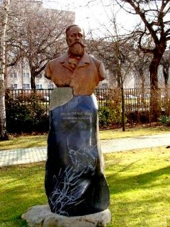 Krompecher István (1905 1983) orvos, anatómus, akadémikus (Debrecen, 2008).