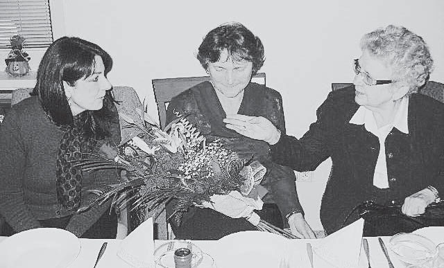 14 SPEKTRUM SENČAN január 2010 Angličtina ZÁBAVNOU formou Na ZŠ Mlynská žiakov nadchli pre cudzí jazyk dvaja zahraniční lektori Prioritou Základnej školy Mlynská sú cudzie jazyky.