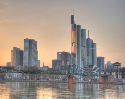 és Európa-i mutánsai Frankfurt