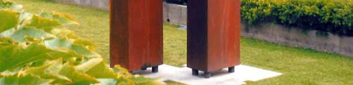 OLARIU Octavian, 8.04.1931, Bretea Mureşană, jud. Hunedoara. Studii: 1957 1963, IAP Cluj-Napoca, cu Romul Ladea. În 1980 emigrează stabilindu-se în Canada, la Montréal.