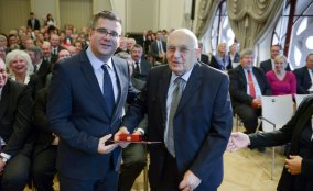 Néhány vidámabb pillanat A Hírközlésért Érdemérem 2015.
