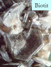 Réteg- v. filloszilikátok: minden tetraédert három szomszédos tetraéder vesz körül. Ezáltal végtelen tetraéderrétegek alakulnak ki.