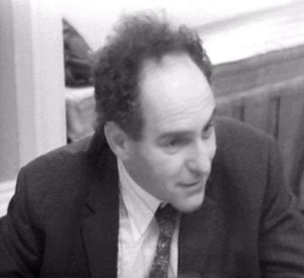 Ernest Gellner A NACIONALIZMUS KIALAKULÁSA: A NEMZET ÉS AZ OSZTÁLY MÍTOSZAI a nacionalizmust a modern társadalmak jellemzőjének tartja.